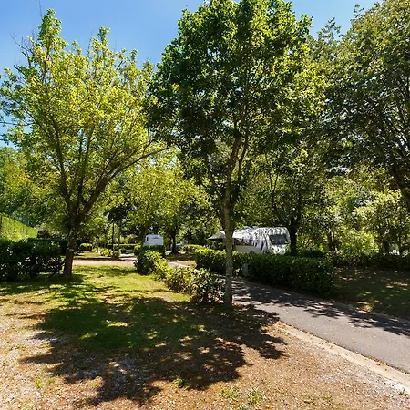 Camping De Mosqueros 2* Salies-de-Béarn